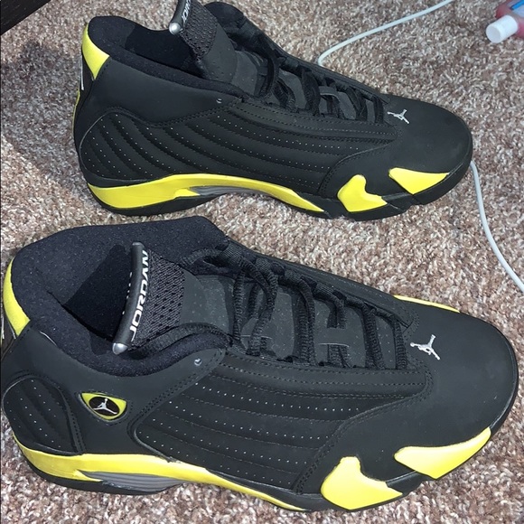 Jordan 14 Thunder MEN SIZE 8 - Picture 2 of 7